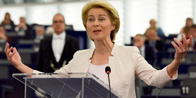 Ursula von der Leyen vor dem Europäischen Parlament - Foto: Etienne Ansotte/European Union 2019