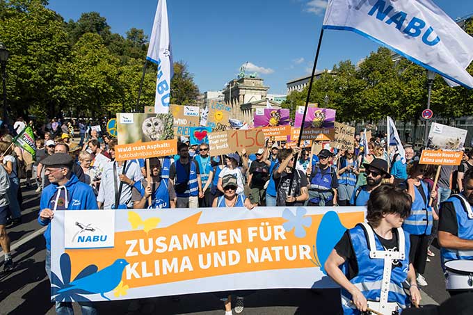 Der NABU beim Globalen Klimastreik 2023 - Foto: Ben Kriemann