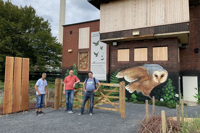 In Zusammenarbeit mit Tor 23 entstand ein Wildbienenhotel für das Artenschutzhaus - Foto: Michael Wegmann
