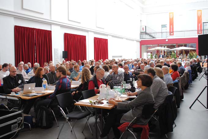 Delegierte und Gäste bei der LVV 2015 - Foto: Thorsten Wiegers