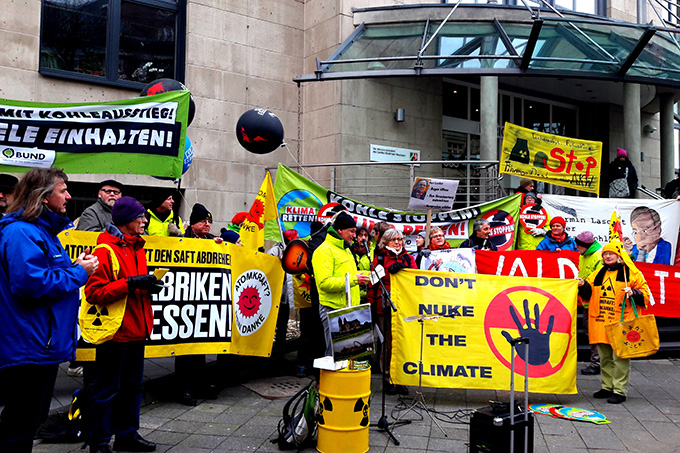 Protest gegen Atom- und Klima-Deal zur Groko - Foto: Kerstin Rudek